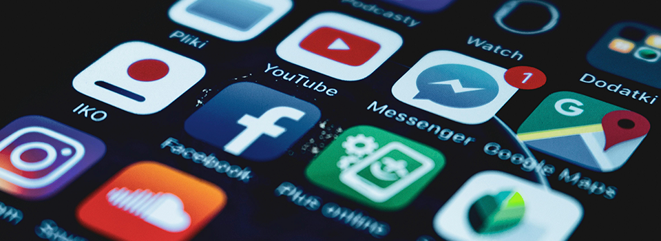 Facebook tiene una de las audiencias más activas, ya que poco más de 35 millones de usuarios actualizan su “estado” cada día y pasan en promedio más de 55 minutos en esta red social.